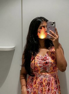 Sakshi Bj Expert - puta in Dubai Photo 6 of 7