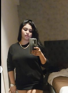 Sakshi Cam & Real meet SEX CHAT - puta in Mumbai Photo 2 of 4