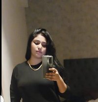 Sakshi Cam & Real meet SEX CHAT - puta in Mumbai Photo 2 of 4