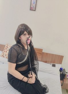 Sakshi - Transsexual escort in Mumbai Photo 14 of 14