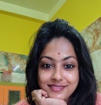 Sakshi Independent Call Girls 24x7 - escort in Ahmedabad