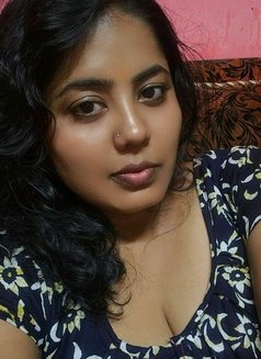 Sakshi Independent Call Girls 24x7 - escort in Ahmedabad Photo 2 of 4