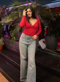 Sakshi - puta in Al Manama Photo 2 of 7