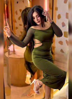 Sakshi - puta in Al Manama Photo 6 of 7