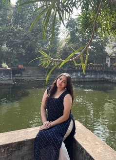 Sakshi - escort in Bangalore Photo 1 of 4