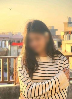 Sakshi - escort in Hyderabad Photo 1 of 4