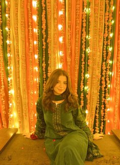 Sakshi - escort in Kochi Photo 3 of 6