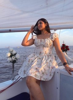 Sakshi - escort in Kochi Photo 2 of 3