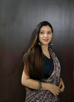 Sakshi - escort in Lucknow Photo 2 of 3