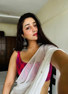 Sakshi - escort in Lucknow Photo 1 of 4