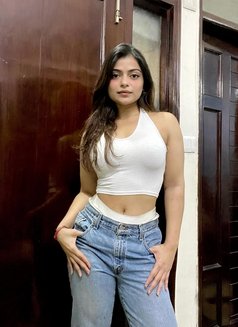 Sakshi - escort in Manali Photo 1 of 2