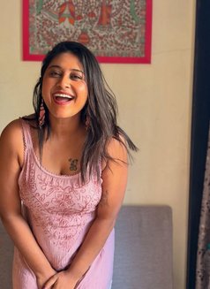 Sakshi - escort in Mumbai Photo 3 of 3