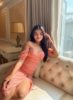 Sakshi - escort in Bangalore Photo 1 of 4