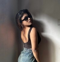 Sakshi - escort in New Delhi