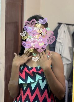 Ruchi - escort in New Delhi Photo 3 of 5