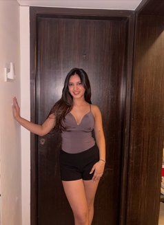Sakshi - escort in Noida Photo 1 of 4