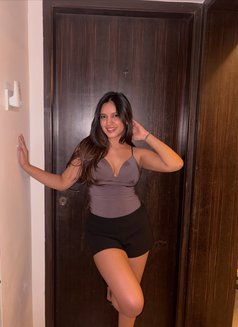 Sakshi - escort in Noida Photo 2 of 4