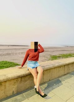 Sakshi Most Trusted Escorts In Surat - puta in Surat Photo 1 of 1