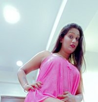 Sakshi - Transsexual dominatrix in Surat