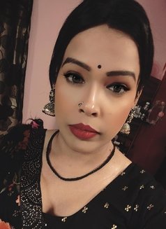 Sakshi - Transsexual escort in New Delhi Photo 17 of 19