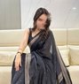 Sakshi Joshi Escort Service 24 Hours - puta in Kochi Photo 1 of 3