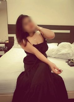 Sakshi Rawat - escort in Noida Photo 1 of 5