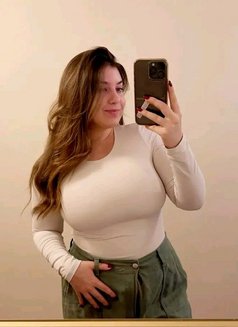 Sakshi Sharma - escort in Gurgaon Photo 1 of 6