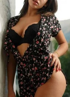 Roshnikhanna Escorts Agency - escort agency in Gurgaon Photo 4 of 4