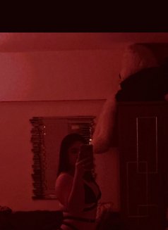 Salama - Transsexual escort in Dubai Photo 2 of 2