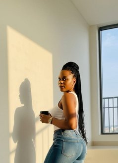 Saleen - puta in Chandigarh Photo 1 of 4