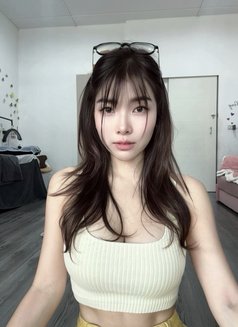 Salia - escort in Jakarta Photo 1 of 4