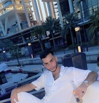 Salim - Male escort in Muscat