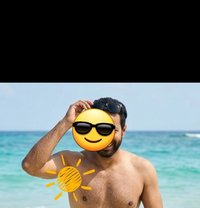 Salim - Male escort in Muscat