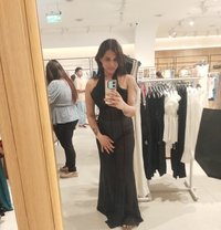 Salin - Transsexual escort in New Delhi