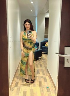 Salin - Transsexual escort in New Delhi Photo 12 of 16