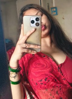 Salina Delhi Independent Girls Escorts - escort in New Delhi Photo 1 of 2