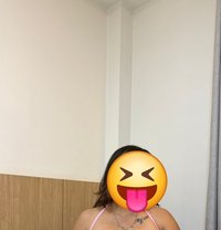 Salina ( Real Meet and Cam Show 24 hours - puta in Kathmandu