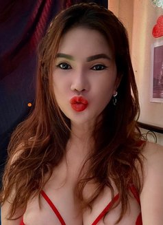 Salina - escort in Dubai Photo 1 of 1