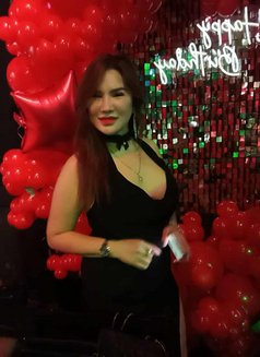 Salina - escort in Dubai Photo 7 of 8