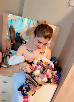 Salina Vip Young Indian Model in Jvc - escort in Dubai Photo 2 of 17