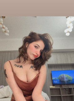 Salina Vip Young Indian Model in Jvc - escort in Dubai Photo 16 of 17