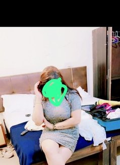 Salini - escort in Gurgaon Photo 2 of 3