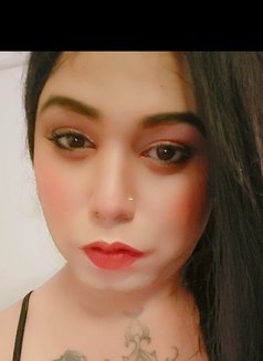 Salini - Transsexual escort in Bangalore Photo 2 of 2