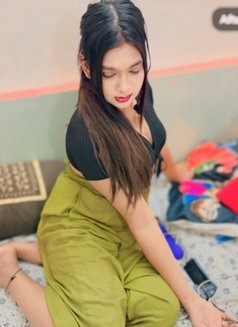 Sallina - Transsexual escort in Noida Photo 1 of 5