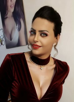 Sally - Transsexual escort in Cairo Photo 28 of 30