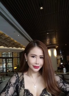 Sally - escort in Manila Photo 11 of 12