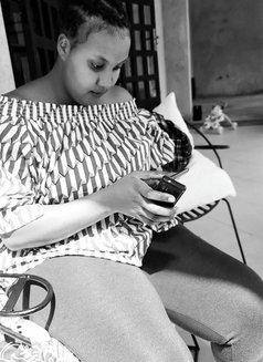 Sally - puta in Nairobi Photo 1 of 1