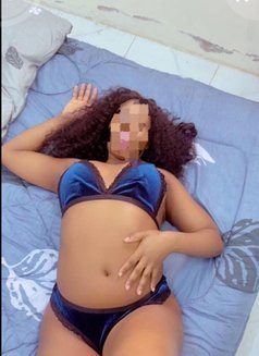 Sally - dominatrix in Cairo Photo 1 of 2