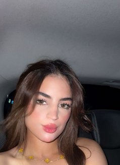 Salma - puta in Riyadh Photo 6 of 7