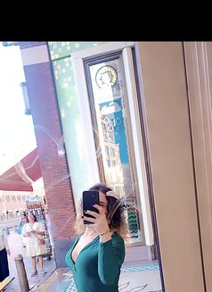 Salma. Friendly shemale - Transsexual escort in Amsterdam Photo 13 of 13